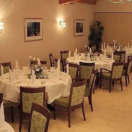Parkhotel Zum Stern 4*